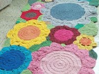 Agulhas e Pinceis Crochet Flower Rug